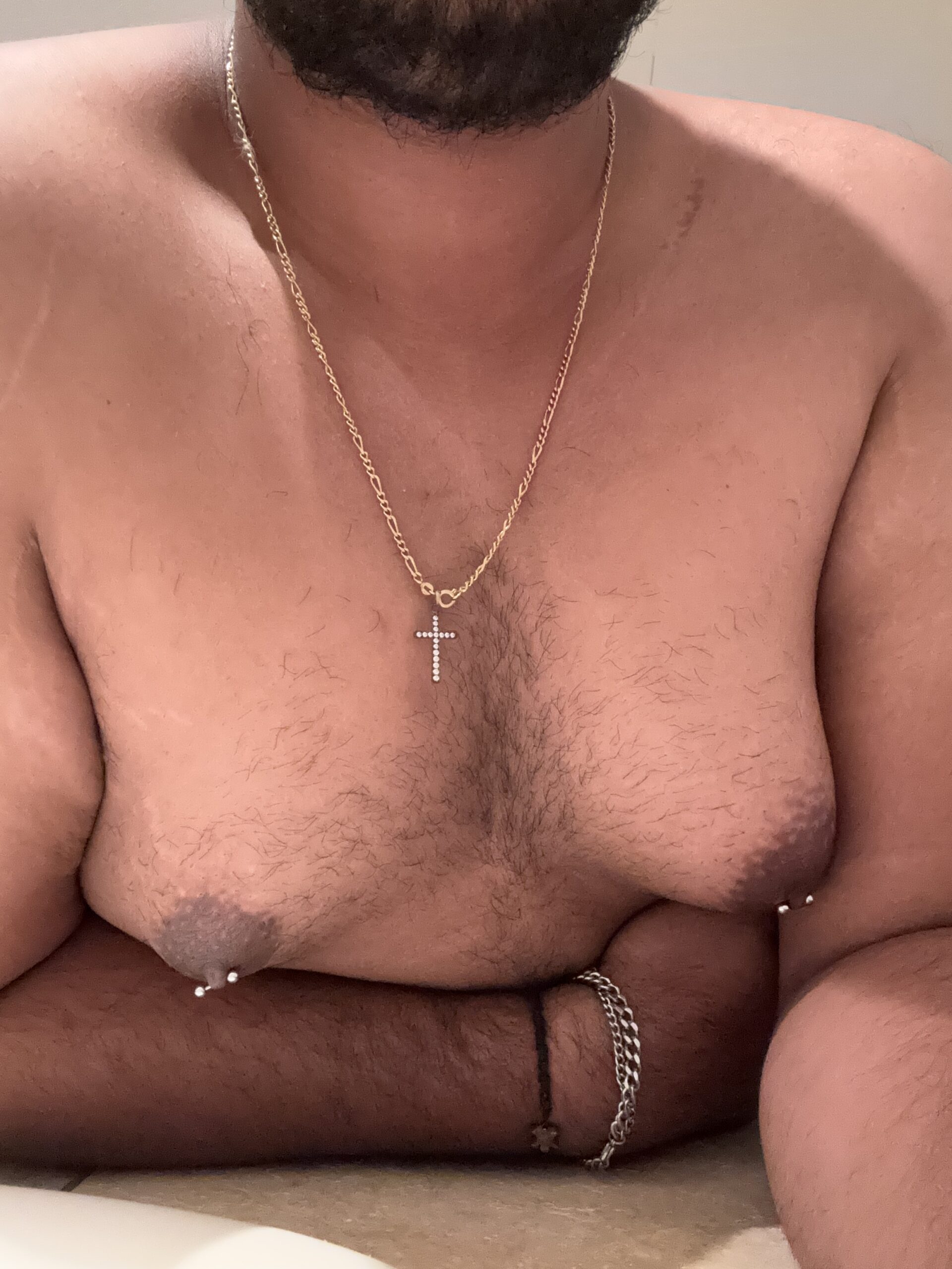 Jeune coquin qui nude ! 🥰🥰